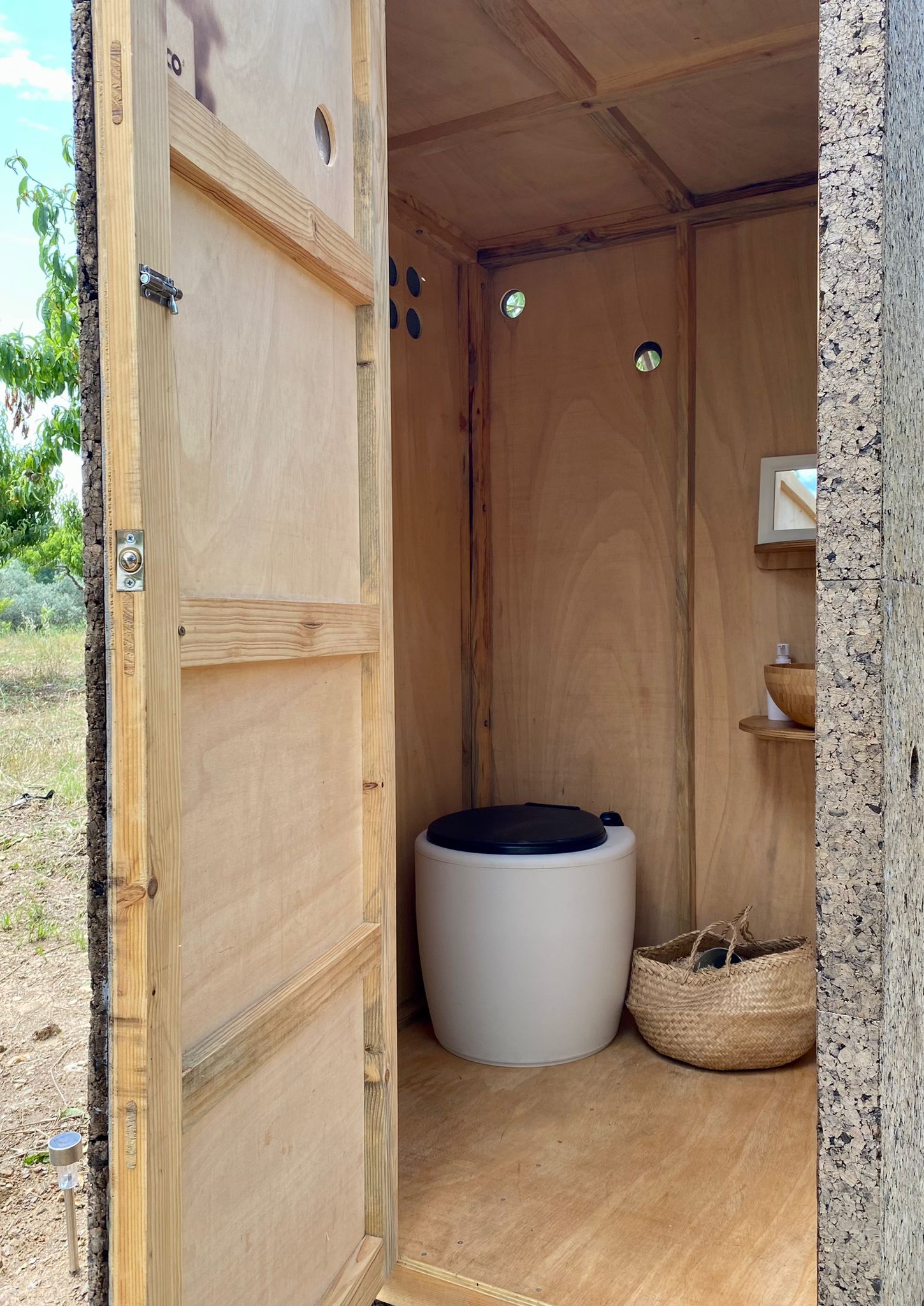 Wc eco interior
